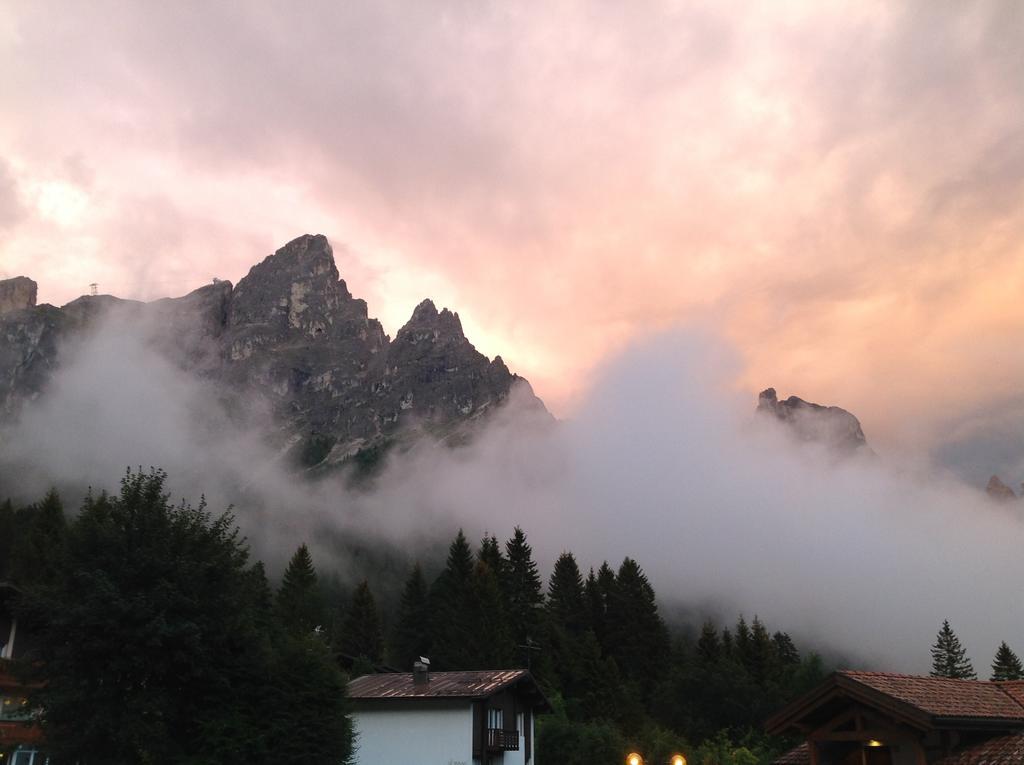 Hotel Jolanda San Martino di Castrozza Kültér fotó