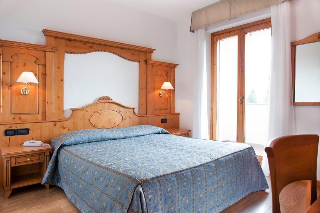 Hotel Jolanda San Martino di Castrozza Szoba fotó