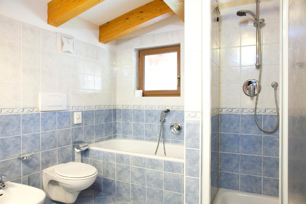 Hotel Jolanda San Martino di Castrozza Szoba fotó